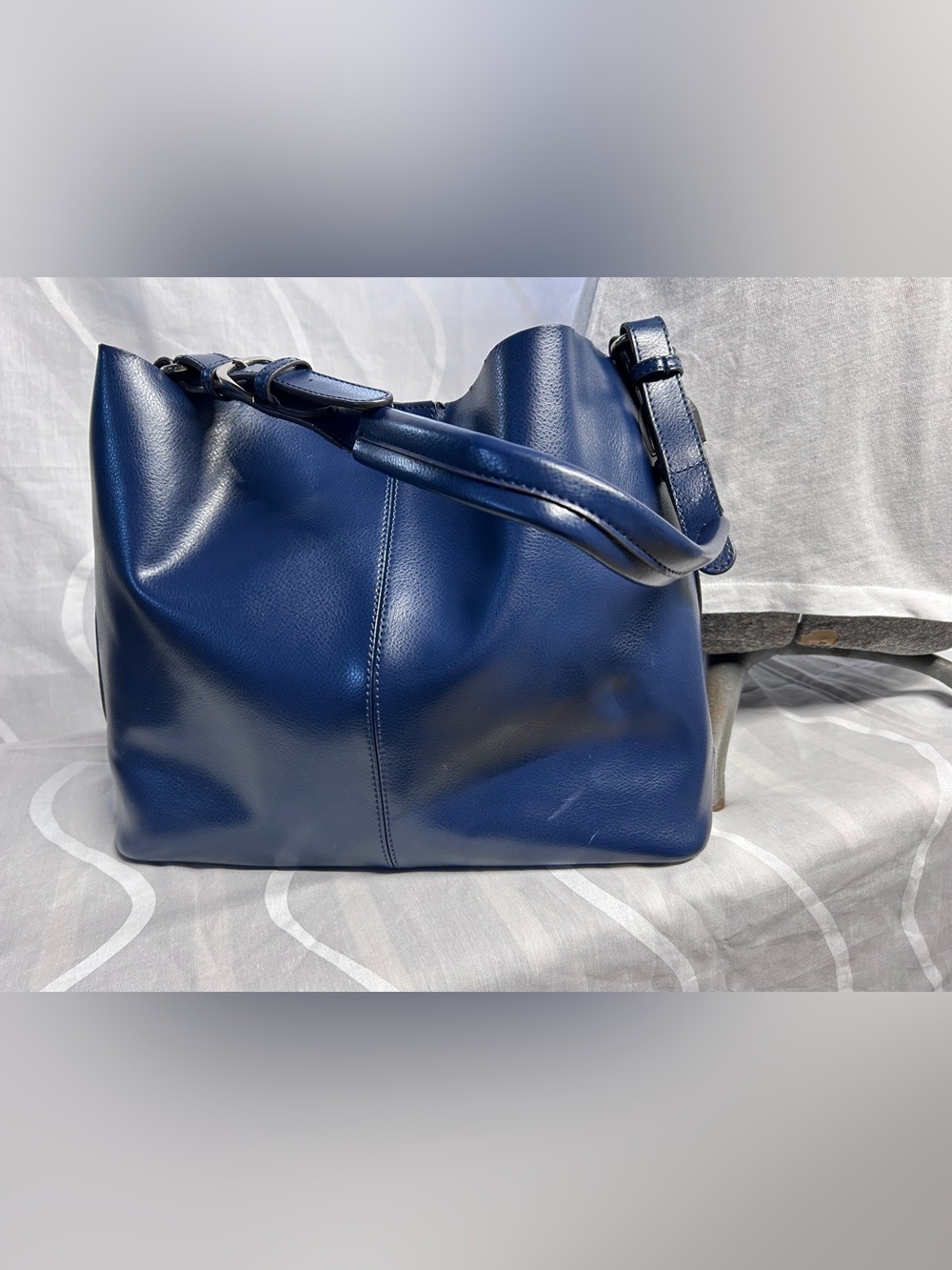 Co-Lab Shoulder Bag - Picture 4 of 16